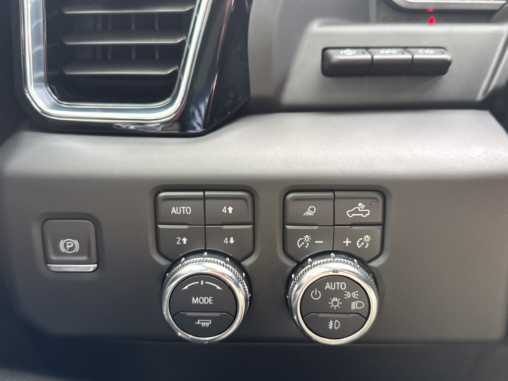 Certified 2024 GMC Sierra 1500 Denali w/ Technology Package AWD/4WD image 37