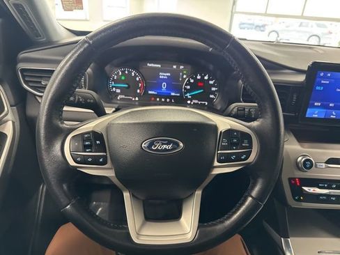 Used 2023 Ford Explorer XLT w/ Equipment Group 202A image 38
