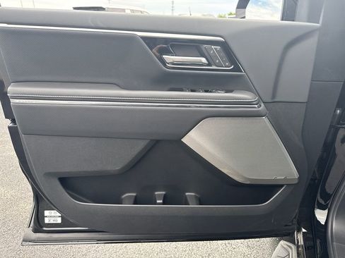 New 2025 GMC Sierra EV Denali image 16