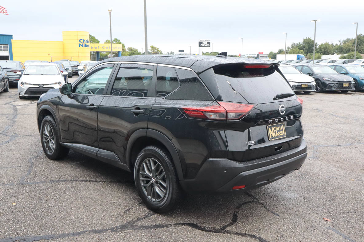 Used 2021 Nissan Rogue S FWD image 4