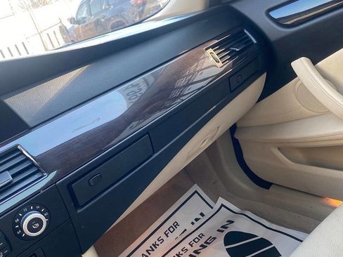 Used 2010 BMW 535i xDrive Wagon AWD/4WD image 35