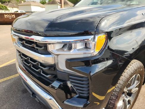 Used 2023 Chevrolet Silverado 1500 LT image 6