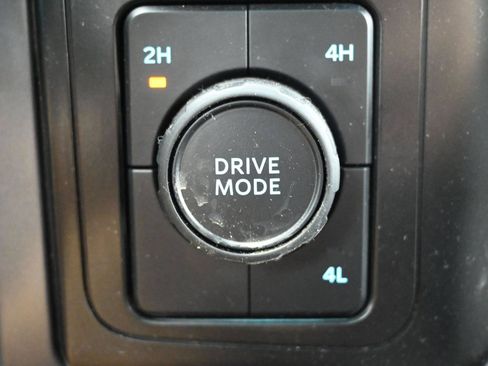 Used 2024 Ford F150 XLT AWD/4WD image 20
