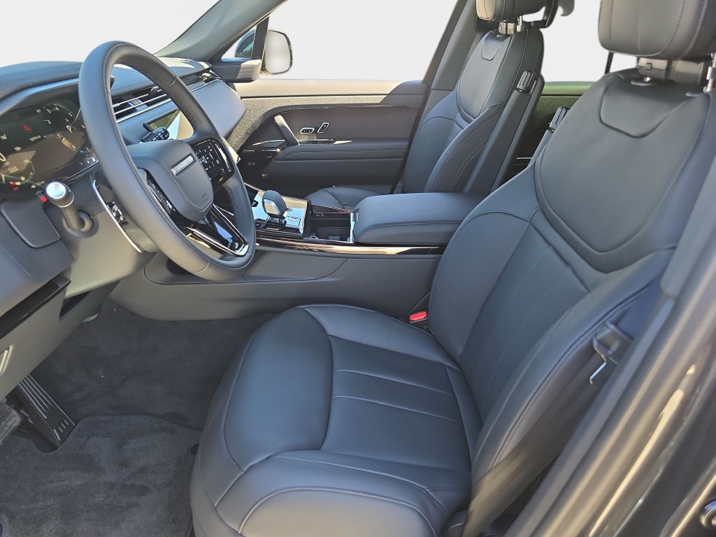 New 2027 Land Rover Range Rover Sport Dynamic SE AWD/4WD image 16