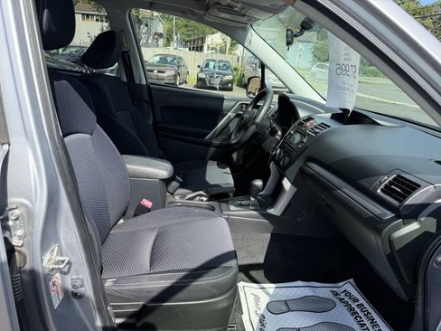 Used 2015 Subaru Forester 2.5i Premium w/ All-Weather Package AWD/4WD image 10