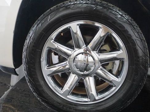 Used 2011 GMC Yukon Denali image 4