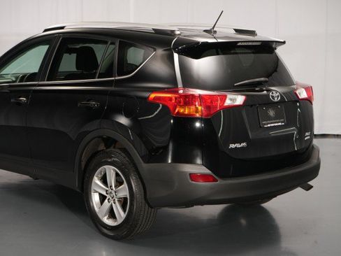 Used 2015 Toyota RAV4 XLE AWD/4WD image 18