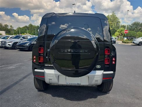 Used 2023 Land Rover Defender 90 S AWD/4WD image 4