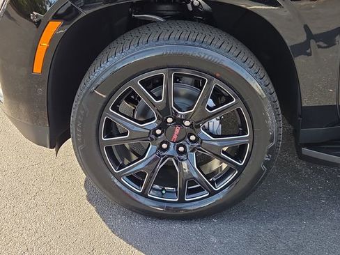 New 2026 GMC Yukon XL Denali w/ LPO, Floor Liner Package image 7