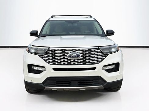 Used 2023 Ford Explorer Platinum w/ Technology Package AWD/4WD image 2
