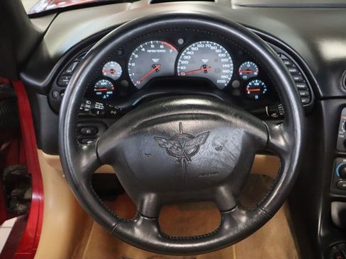 Used 2004 Chevrolet Corvette Base w/ Preferred Equipment Group image 4