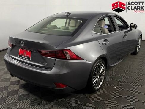 Used 2014 Lexus IS 250 w/ Navigation Package RWD image 9