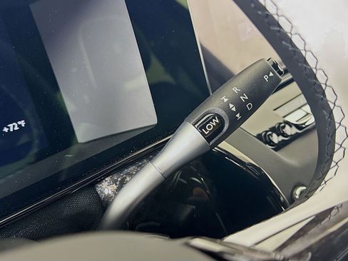 New 2026 Rolls-Royce Cullinan Black Badge AWD/4WD image 15