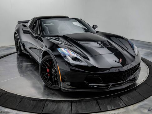 Used 2016 Chevrolet Corvette Z06 w/ 2LZ Preferred Equipment Group RWD image 31