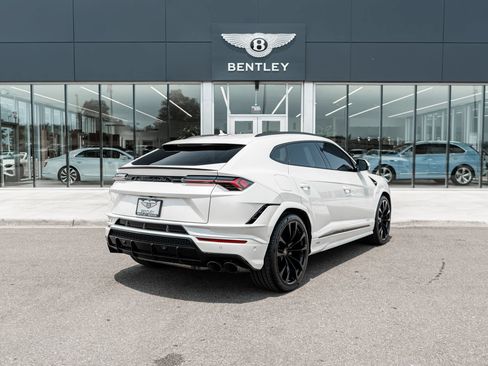 Used 2023 Lamborghini Urus S AWD/4WD image 3