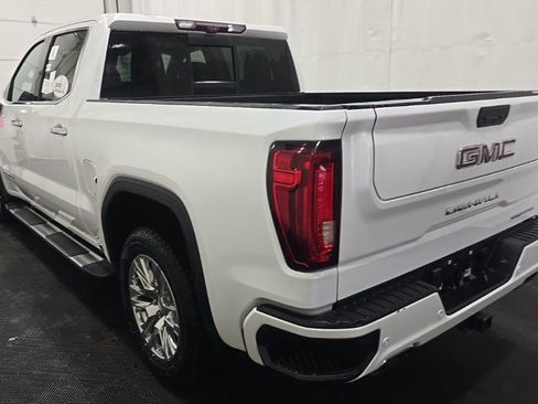 Used 2021 GMC Sierra 1500 Denali w/ Technology Package AWD/4WD image 4