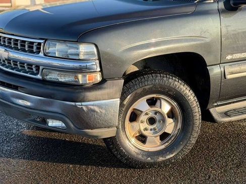 Used 2003 Chevrolet Tahoe LS image 3