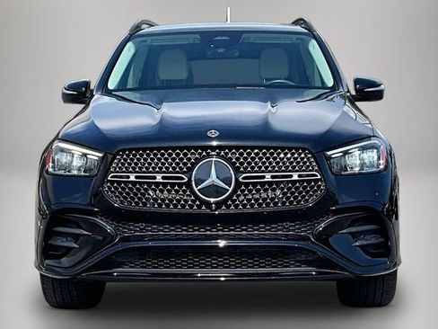 Used 2024 Mercedes-Benz GLE 350 4MATIC image 3