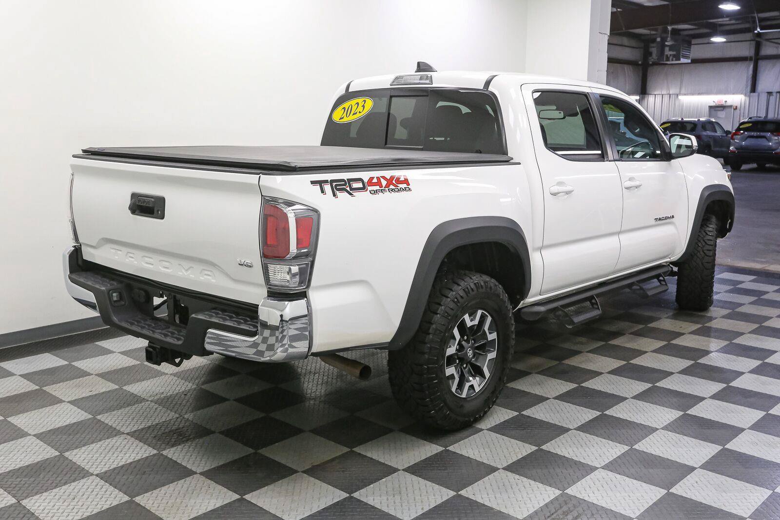 Used 2023 Toyota Tacoma TRD Off-Road AWD/4WD image 9