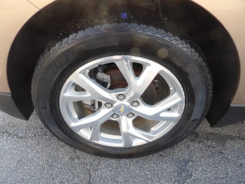 Used 2018 Chevrolet Equinox Premier AWD/4WD image 5
