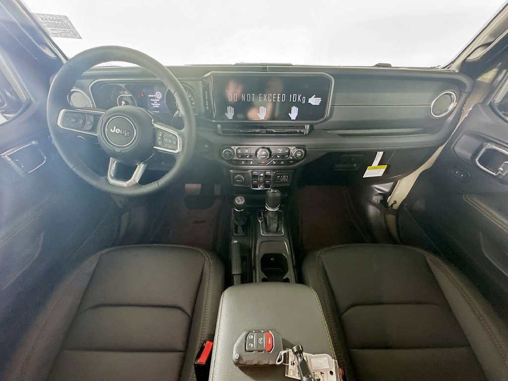 New 2026 Jeep Wrangler Unlimited Sahara AWD/4WD image 9