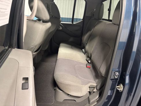 Used 2019 Nissan Frontier SV image 35