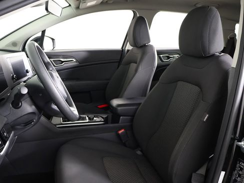 Used 2024 Kia Sportage LX AWD/4WD image 28