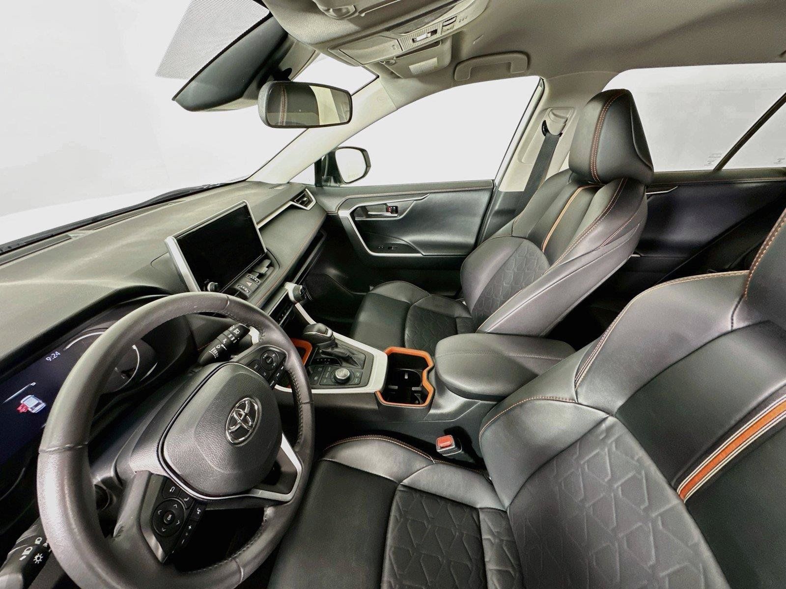 Used 2024 Toyota RAV4 Adventure AWD/4WD image 5