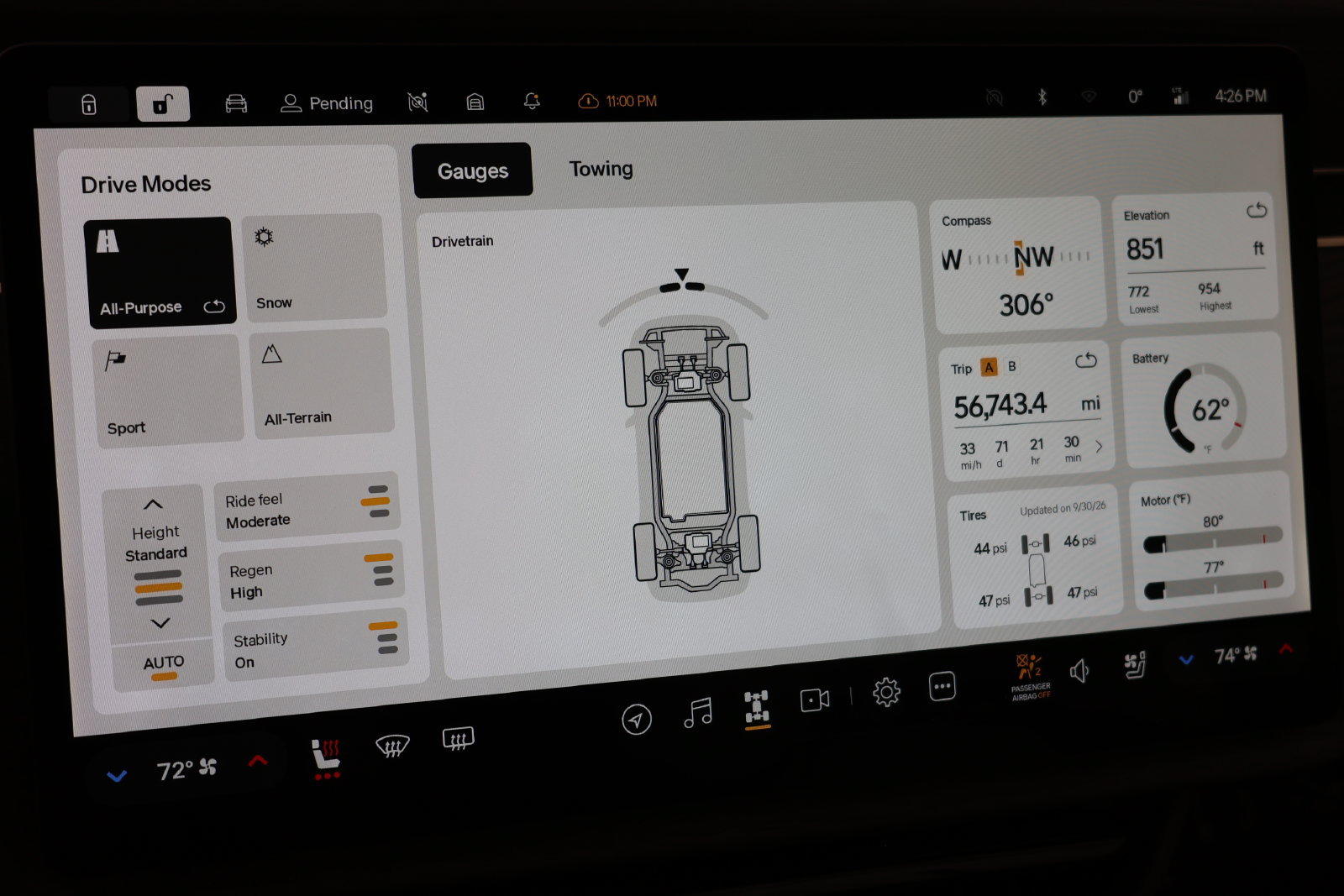 Used 2023 Rivian R1S Adventure Dual AWD/4WD image 33
