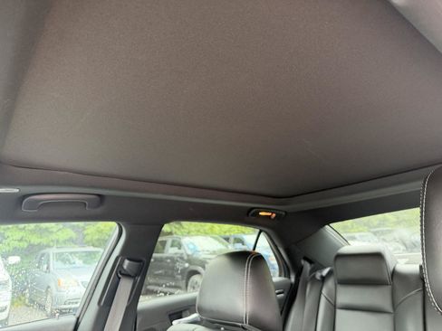 Used 2023 Chrysler 300 S w/ Comfort Group RWD image 11