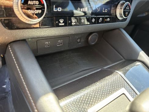 Used 2022 Mitsubishi Outlander SE image 57