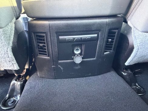 Used 2018 RAM 1500 Big Horn image 37