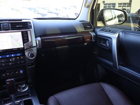 Used 2024 Toyota 4Runner Limited AWD/4WD image 15