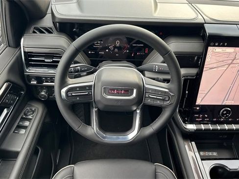 New 2026 GMC Yukon XL Elevation image 14