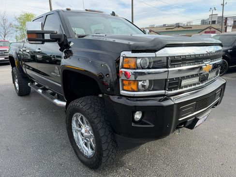 Used 2016 Chevrolet Silverado 2500 LTZ w/ Duramax Plus Package image 7