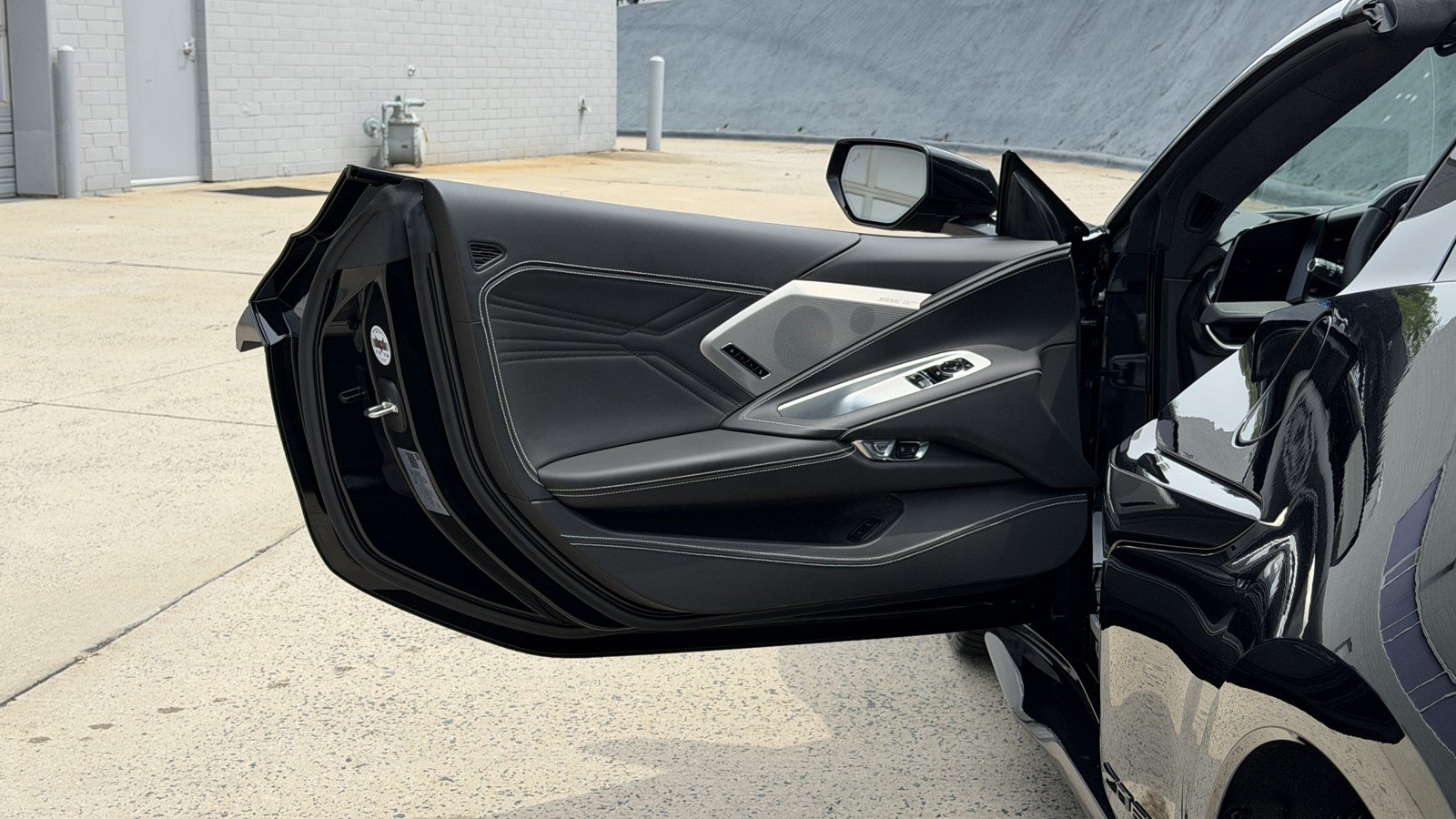 Used 2026 Chevrolet Corvette Z06 RWD image 10