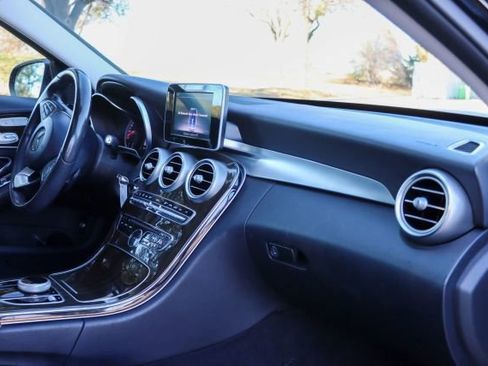 Used 2018 Mercedes-Benz C 300 C 300 image 31