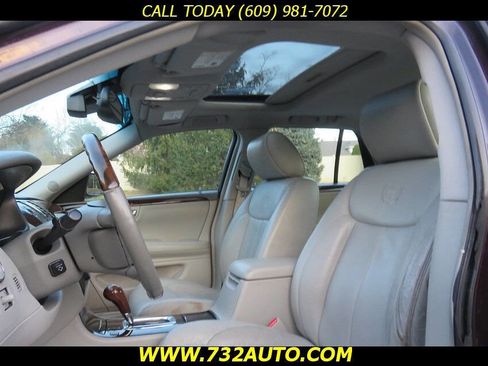 Used 2009 Cadillac DTS image 17