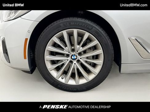 Used 2021 BMW 540i RWD image 2