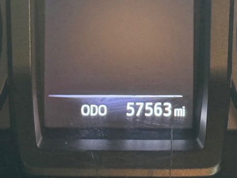 Used 2016 Toyota Tacoma SR5 image 31