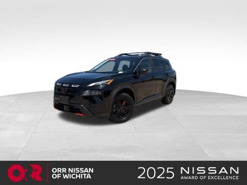 Used 2025 Nissan Rogue SV w/ Rock Creek Premium Package AWD/4WD image 1
