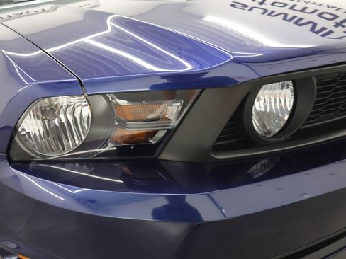 Used 2010 Ford Mustang GT Premium RWD image 21