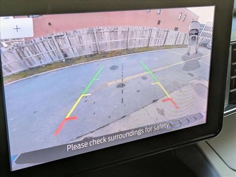 Used 2021 Ford Explorer XLT w/ Equipment Group 202A image 14