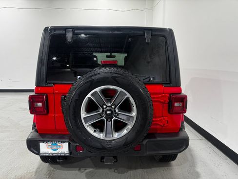 Used 2023 Jeep Wrangler Unlimited Sahara w/ Dual Top Group AWD/4WD image 24