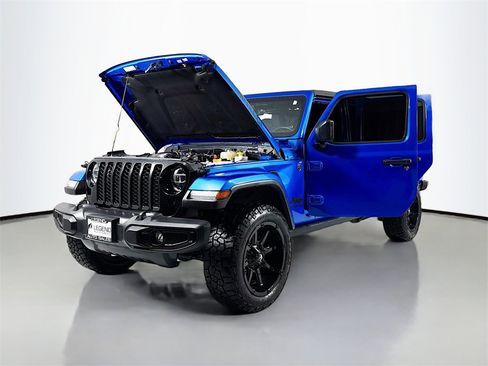 Used 2022 Jeep Gladiator Willys image 21