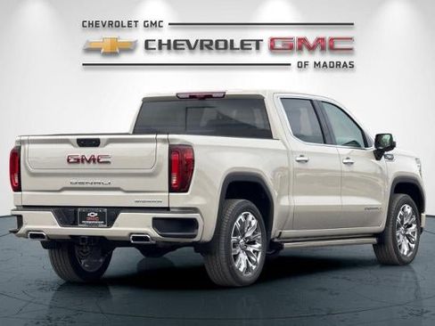 New 2026 GMC Sierra 1500 Denali w/ Denali Reserve Package AWD/4WD image 3