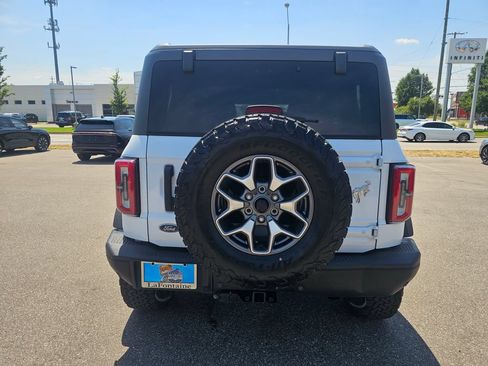 Used 2023 Ford Bronco Badlands AWD/4WD image 3