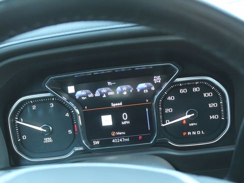 Used 2023 GMC Sierra 2500 Denali w/ Denali Ultimate Package image 16