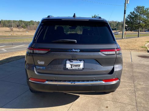 Used 2022 Jeep Grand Cherokee Limited 4xe image 5