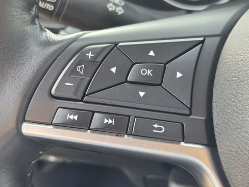 Used 2025 Nissan Sentra SV w/ All-Weather Package FWD image 23